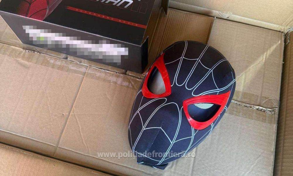 Peste 5.000 de jucării contrafăcute descoperite în Portul Constanţa de poliţiştii de frontieră